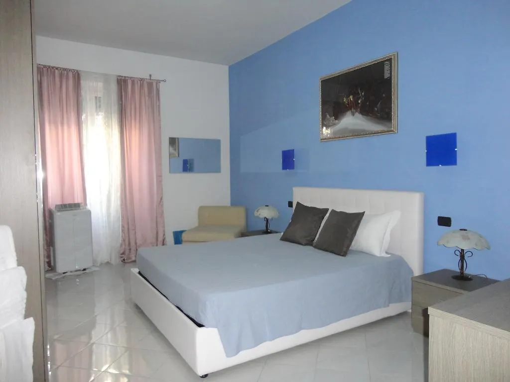Suites Holiday Rooms Roma 0*,  Italia