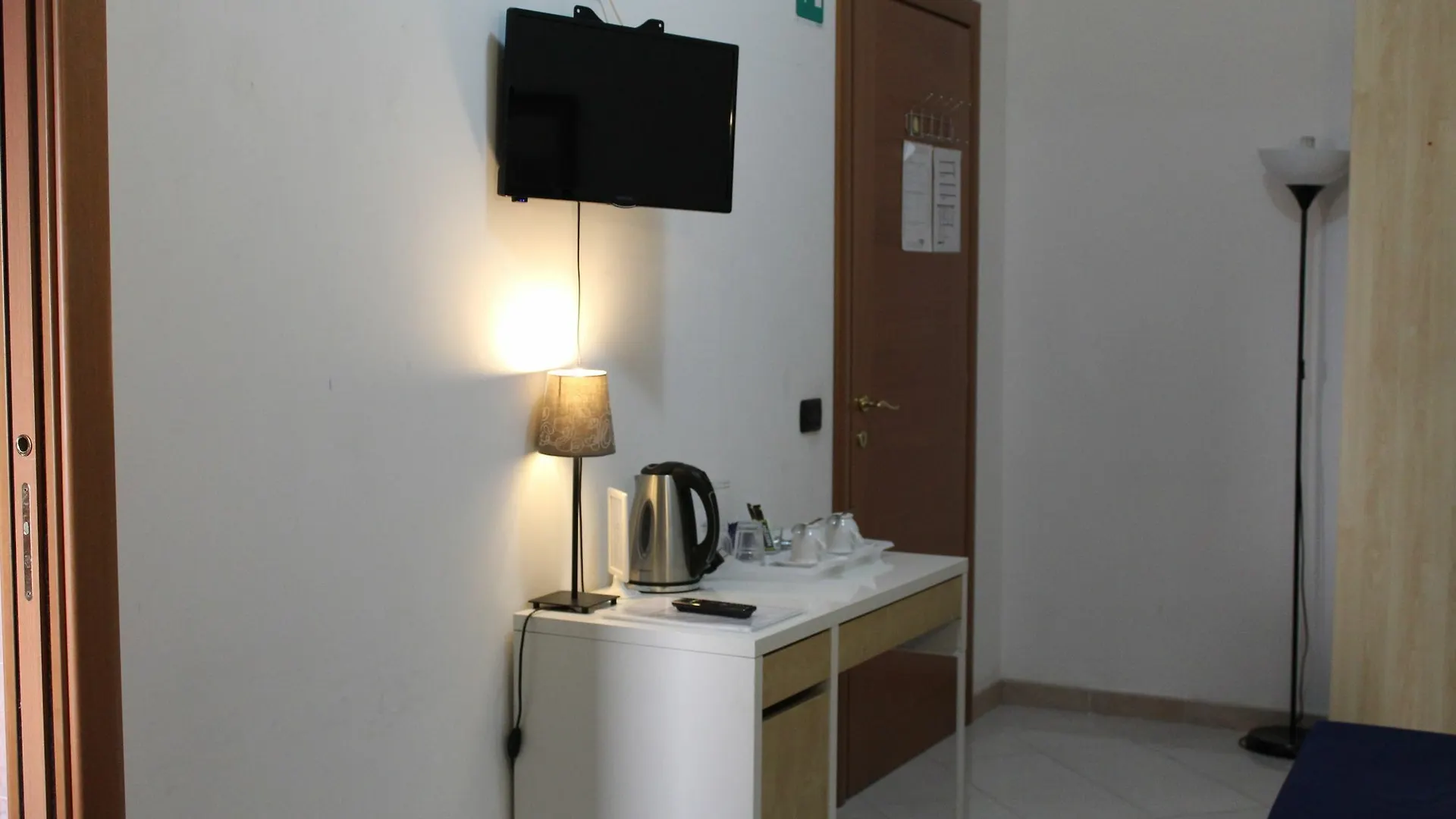 Suites Holiday Rooms Roma Affittacamere
